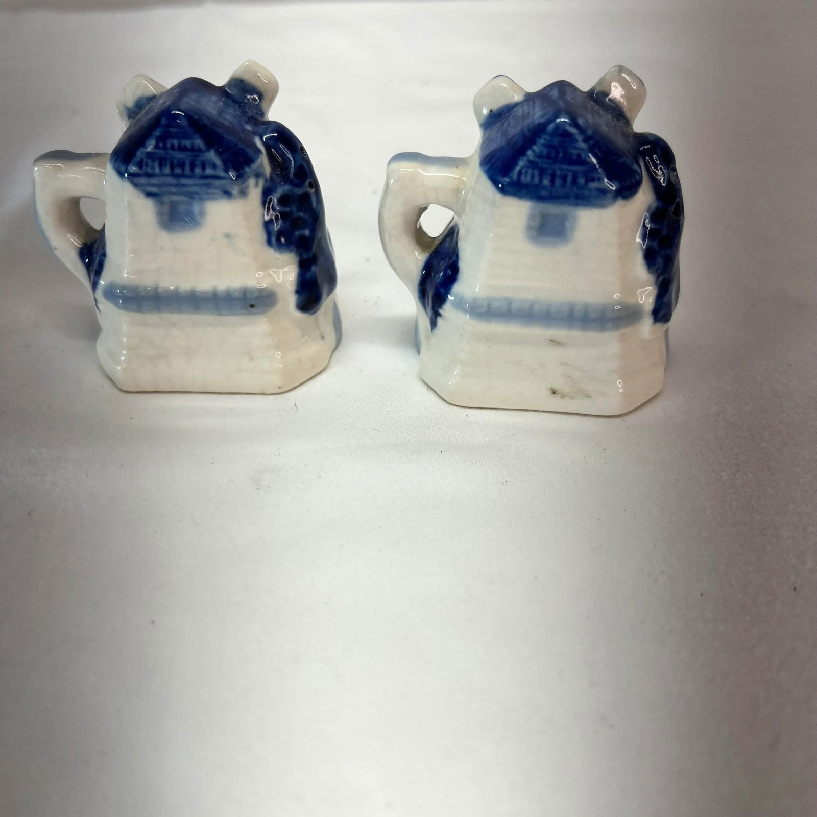 Occupied Japan Blue and White Windmill Salt and Pepper Shakers - a Pair - 9