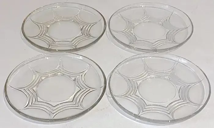 Early 20th Century Art Deco Heisey Glass 'Stanhope' Cups & Saucers, by Walter Von Hessen - Set of 4 - 3