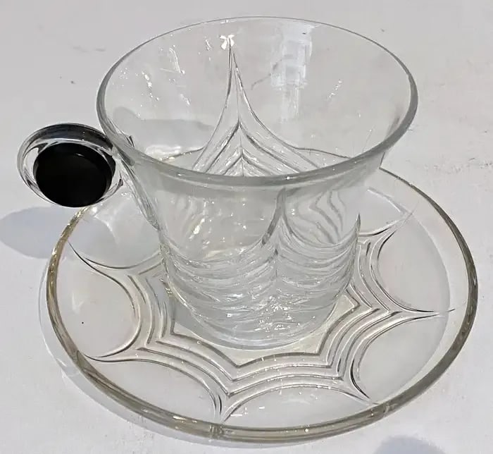 Early 20th Century Art Deco Heisey Glass 'Stanhope' Cups & Saucers, by Walter Von Hessen - Set of 4 - 7