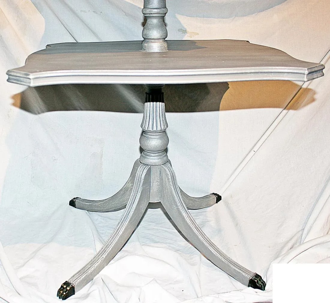 1940s Patined 2-Tier Table - 4