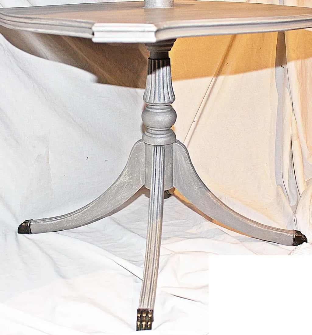 1940s Patined 2-Tier Table - 5