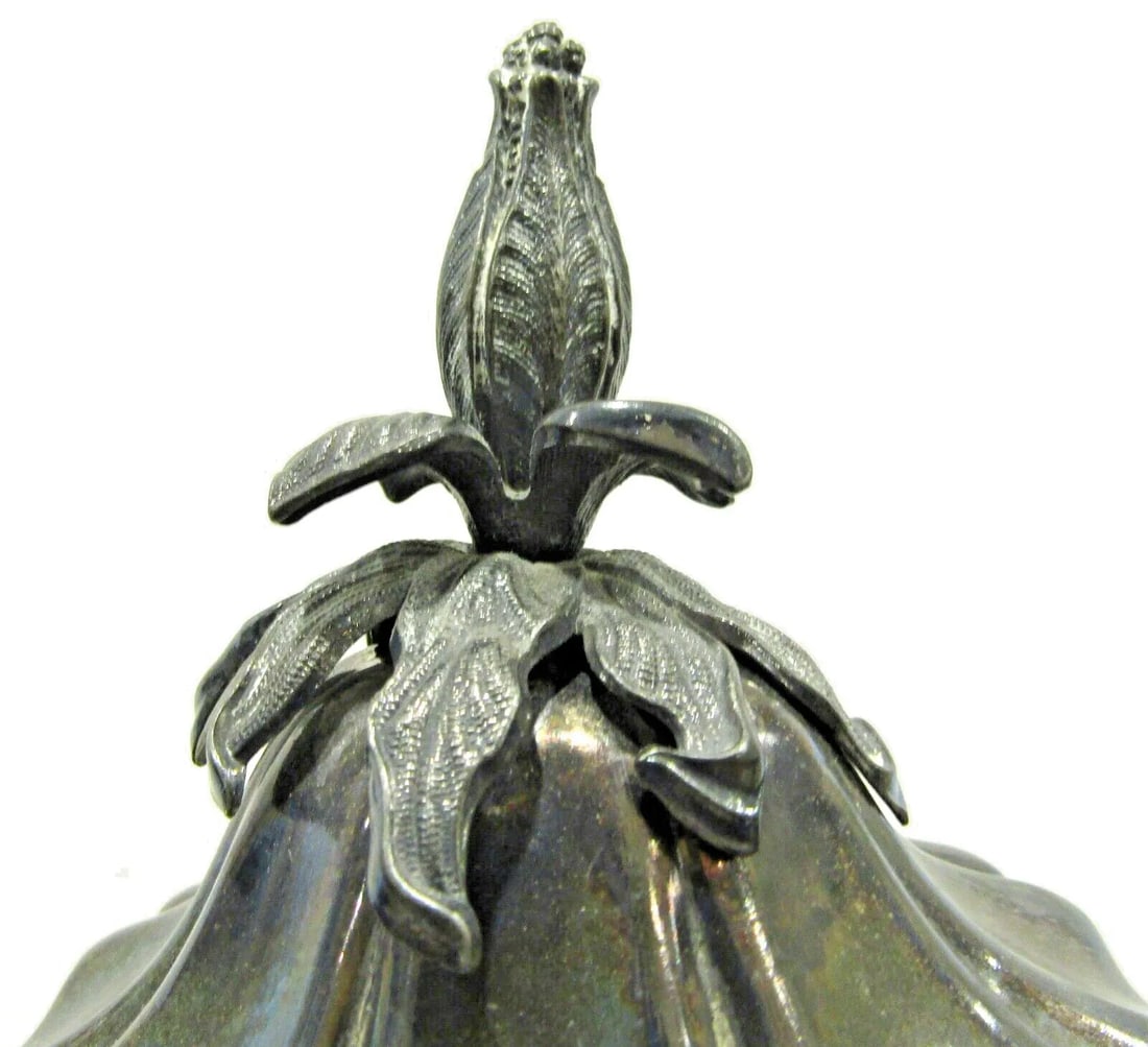 Early 20th Century Silver Plated Floral Pattern Sheffield Style Samovar - 9