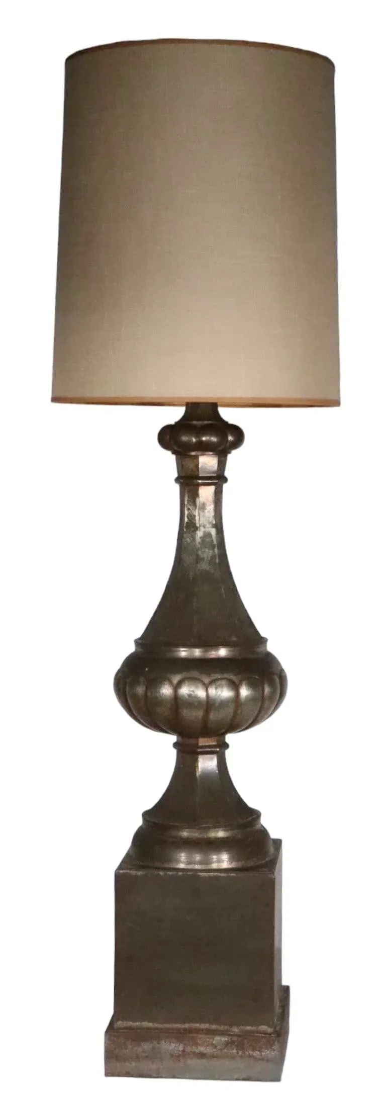 Oversize Decorative Tin Table Lamp Att. To the Marbo Lamp Company 1950/1970's - 5