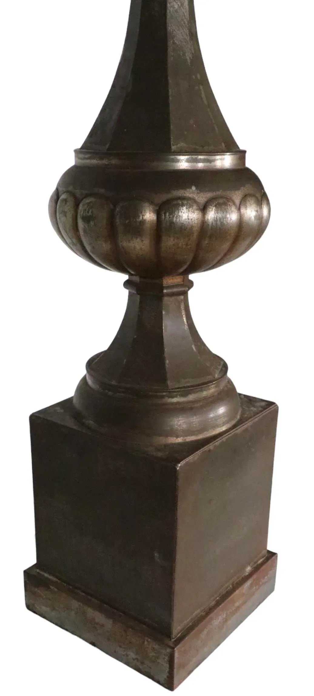 Oversize Decorative Tin Table Lamp Att. To the Marbo Lamp Company 1950/1970's - 7