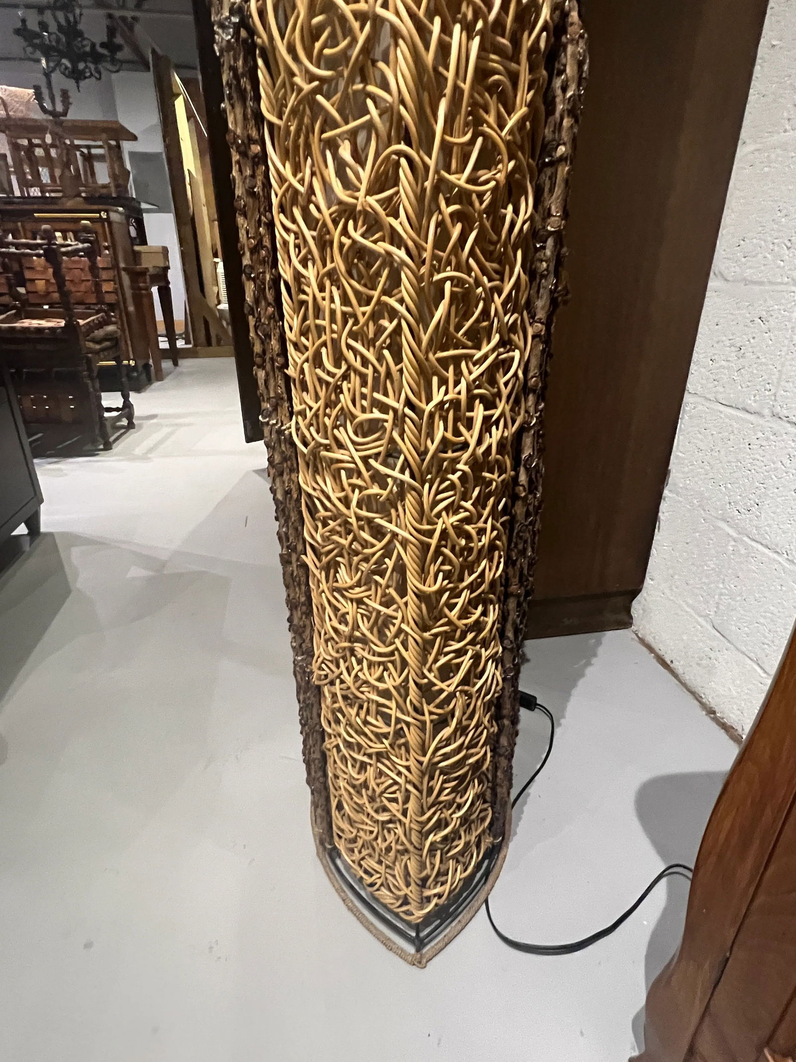 1990s Rattan Coastal Boho Chic Tropical Decorative Floor Lamp - 3