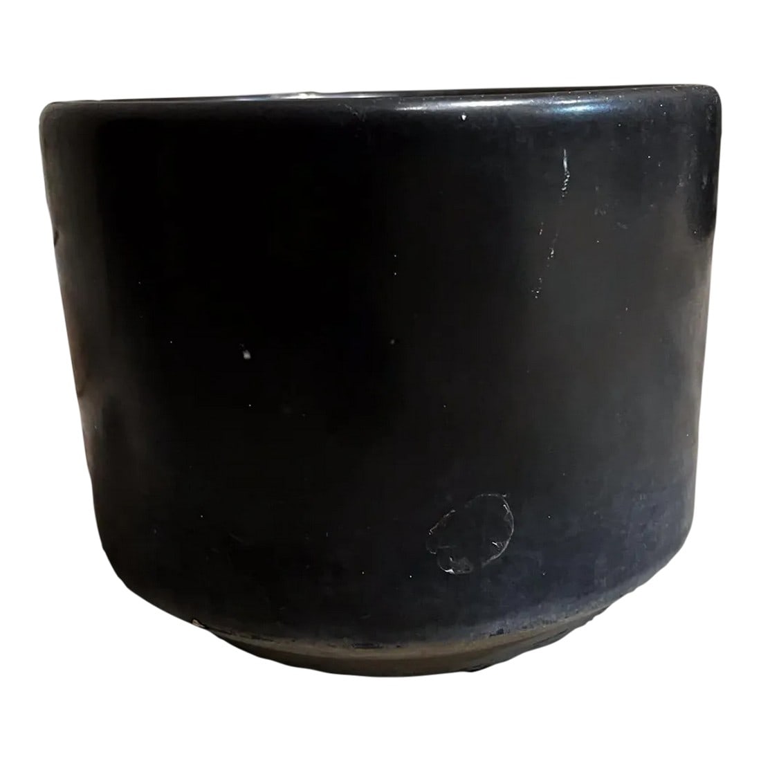 1960s Black Ceramic Planter Gainey Architectural Modern Pottery Calif: AMBIANIC presents 1960s Black Ceramic Pottery Planter In the style of Gainey Ceramics Architectural Modern Pottery La Verne, Calif 8.25 diameter x 6.5 h Unrestored vintage condition. Refer to images.