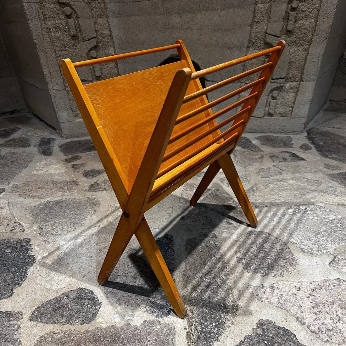 1960s Magazine Holder Sculptural Folding Wood Rack Yugoslavia - 5