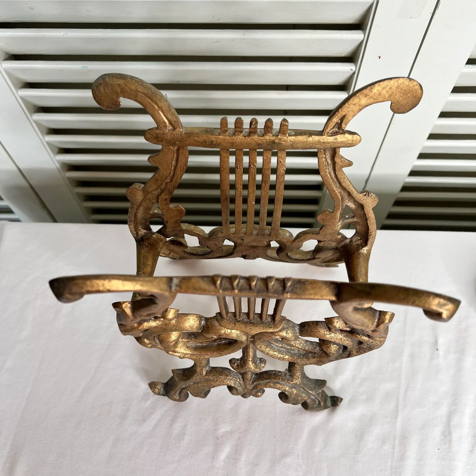 Vintage Gilt Metal Music Lyre Mail Holder or Magazine Rack - 7