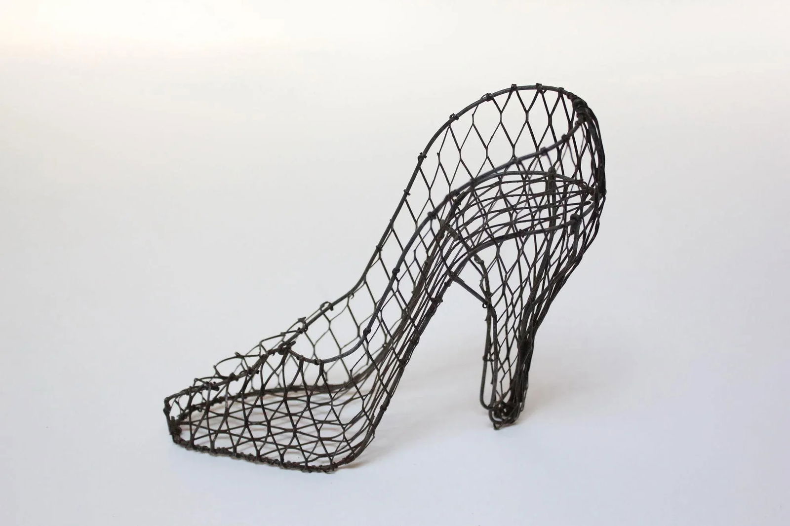 Vintage Wire Mesh High Heel Form Catchall - 12