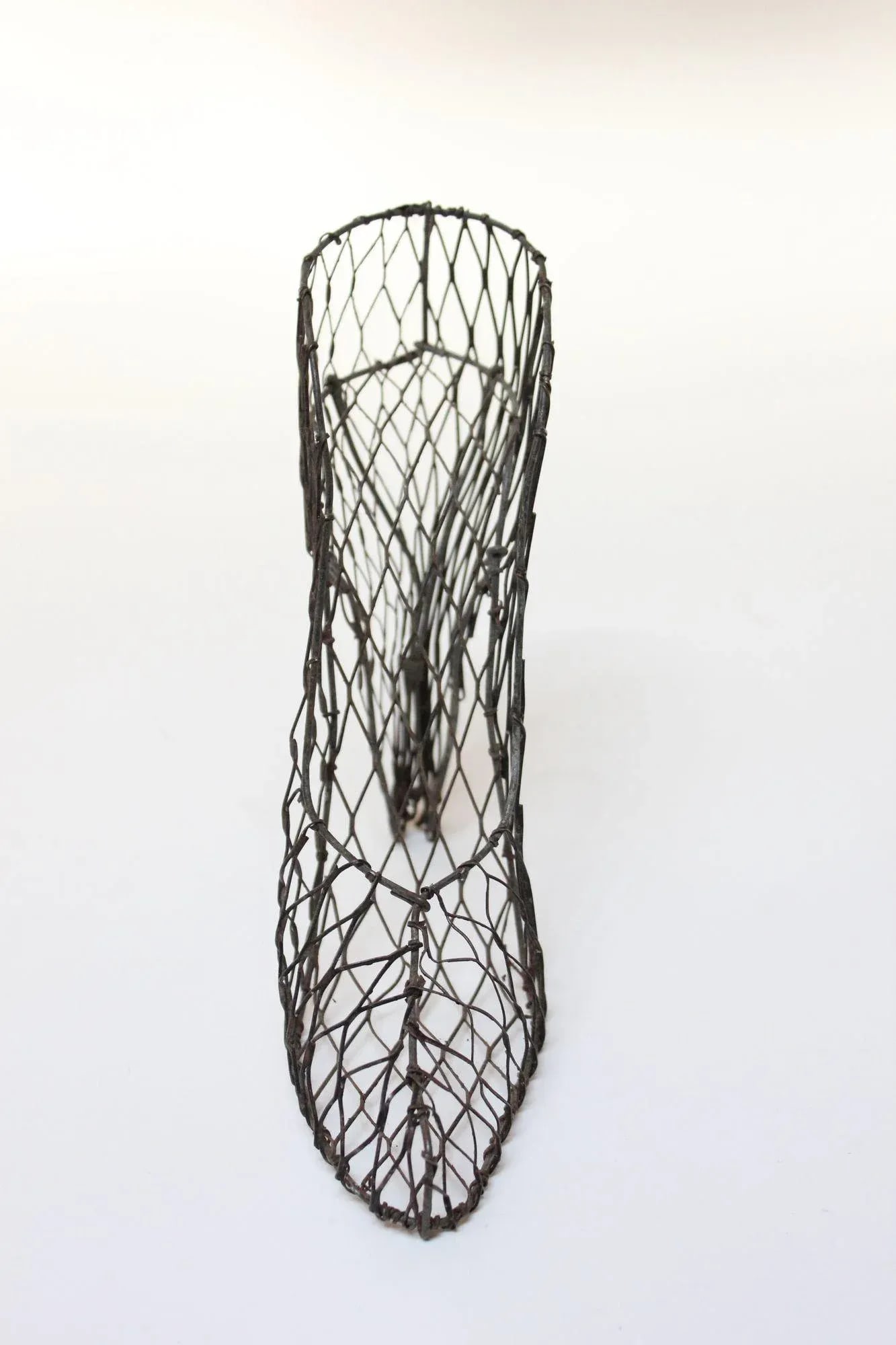 Vintage Wire Mesh High Heel Form Catchall - 3