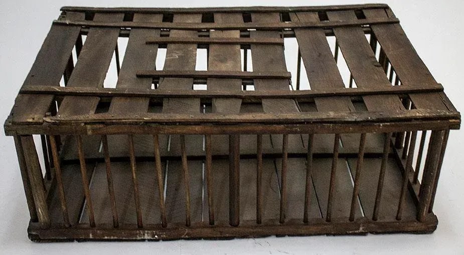 Antique Country Chicken Coop - Poultry Cage - Great Coffee Table - 2