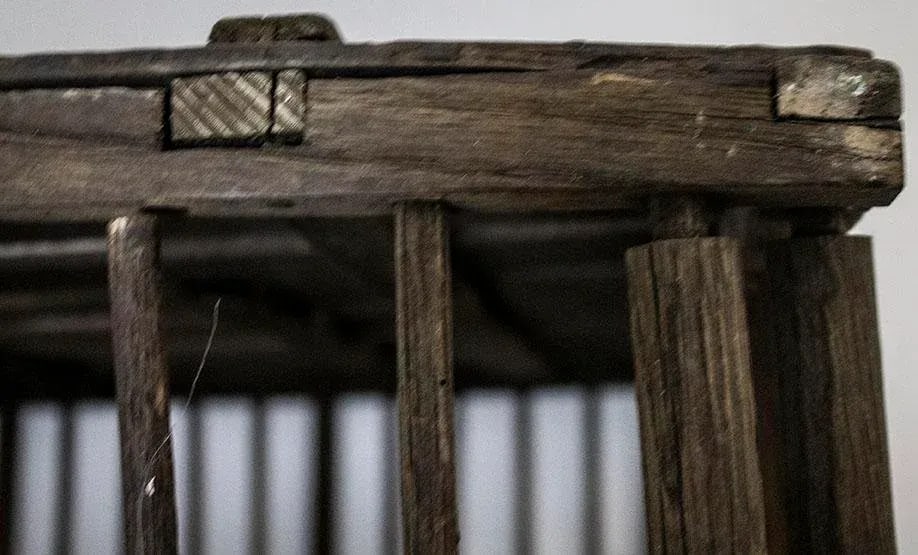 Antique Country Chicken Coop - Poultry Cage - Great Coffee Table - 6