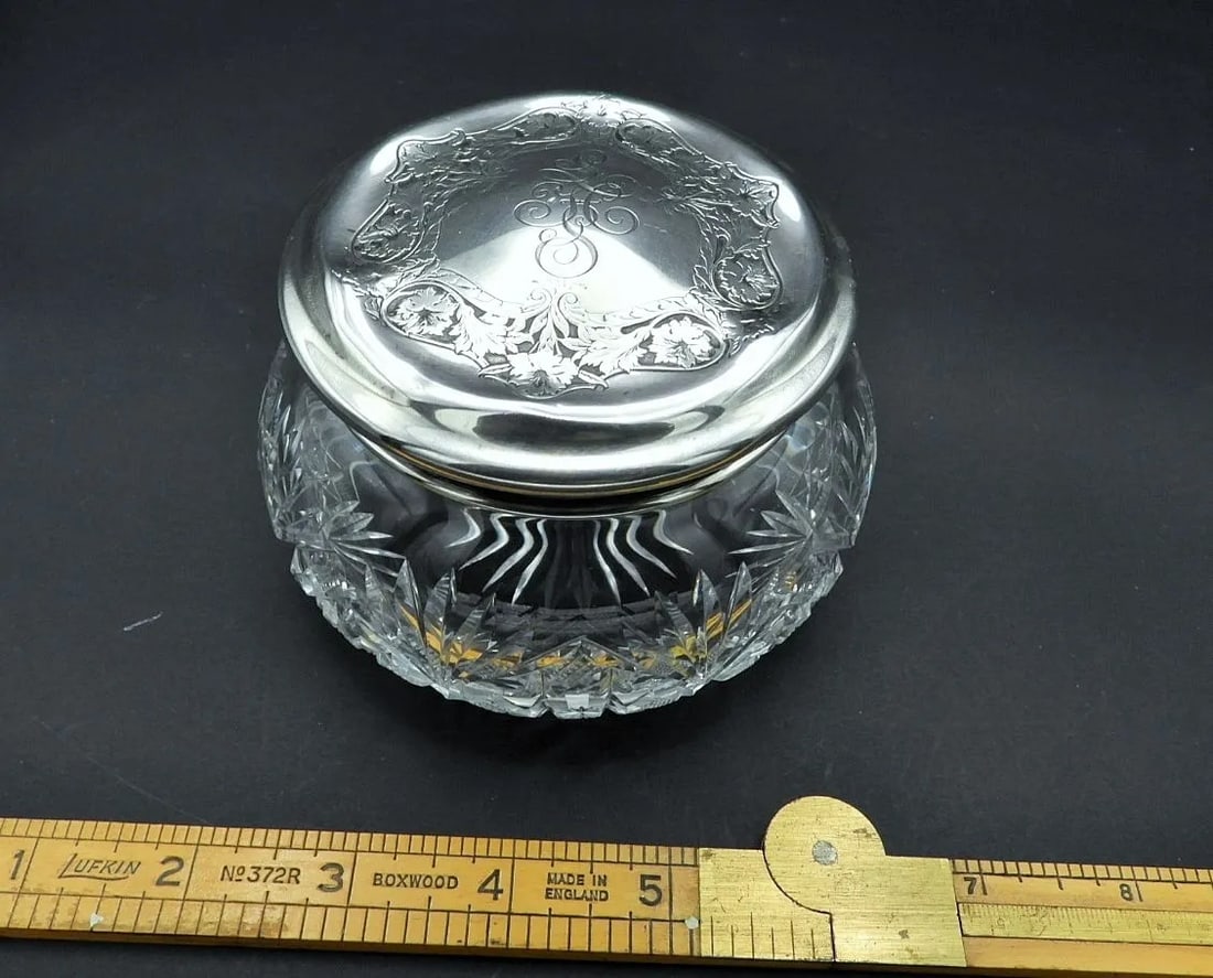 Late 19th Century Antique Wallace Sterling Silver Crystal Daisy Pattern Powder Jar - 2