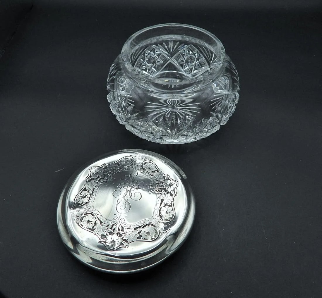 Late 19th Century Antique Wallace Sterling Silver Crystal Daisy Pattern Powder Jar - 7