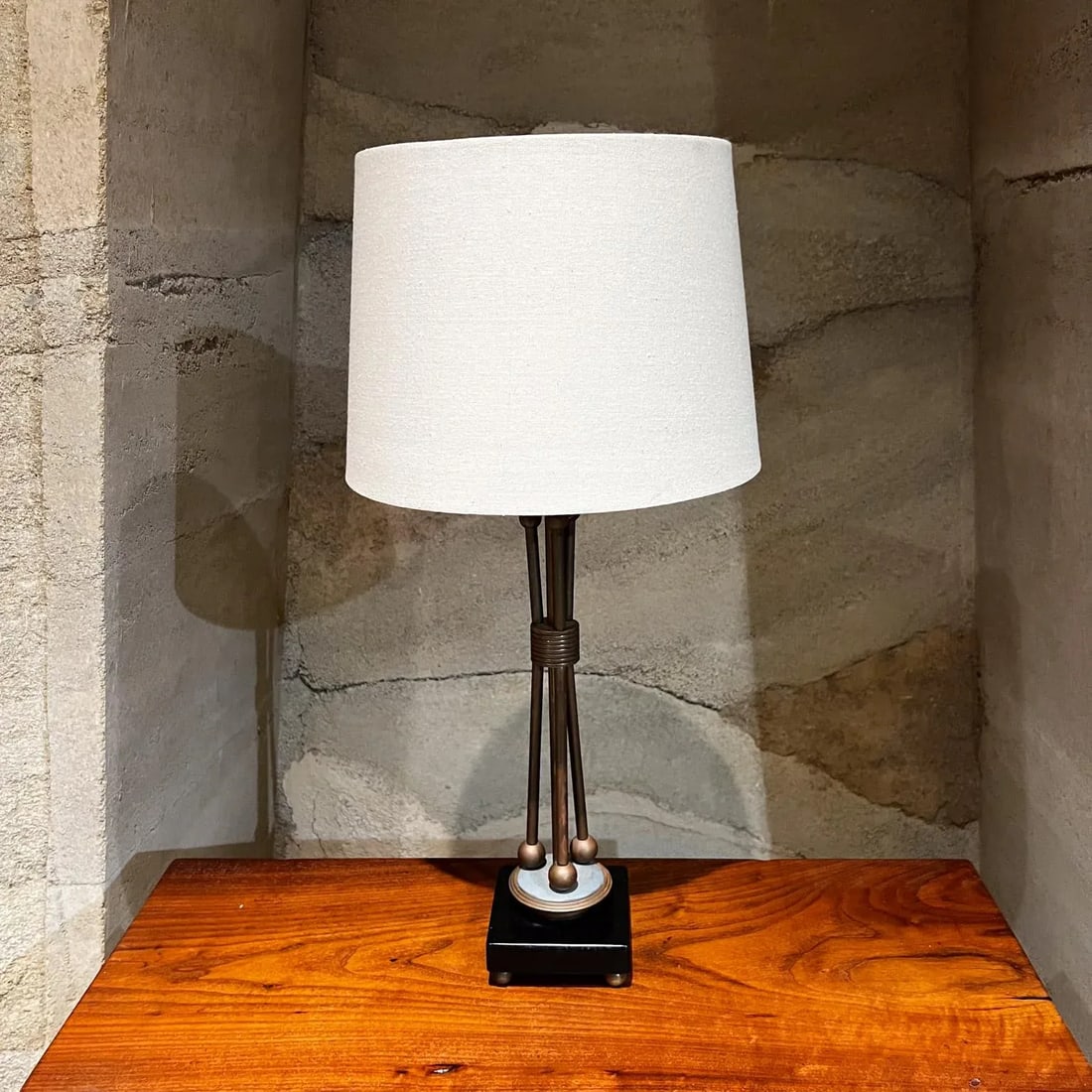 1960s Arturo Pani Refined Brass Table Lamp Mexico - 7