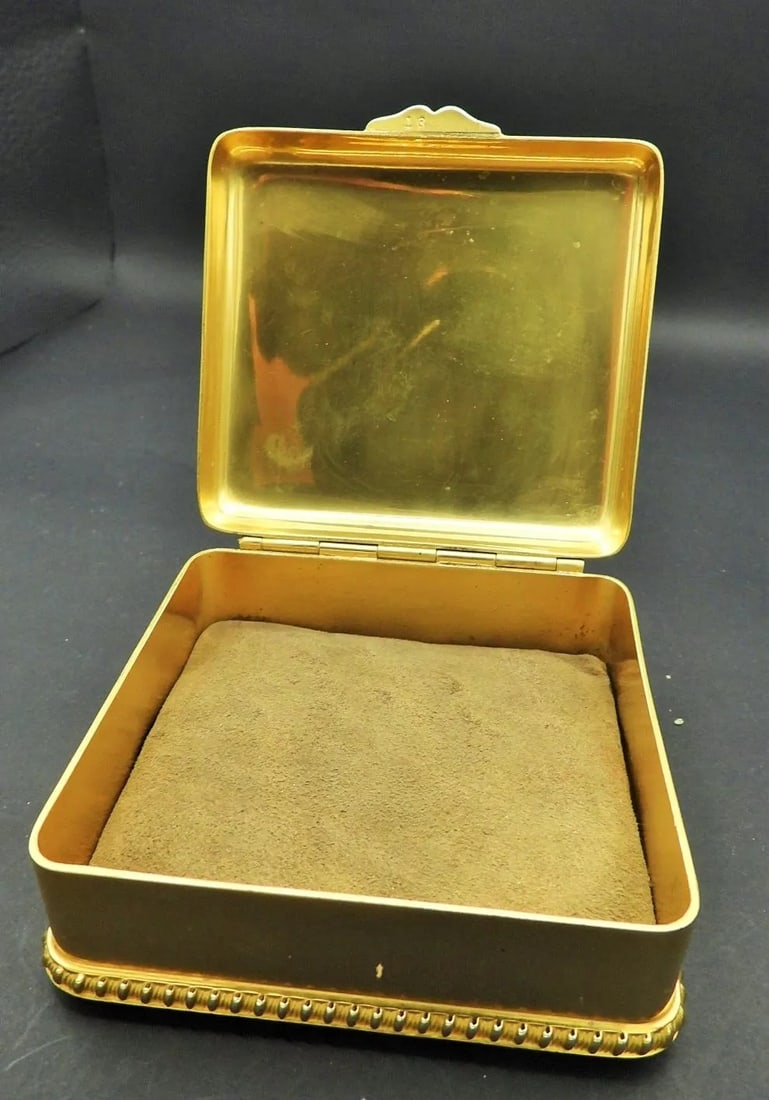 Antique E.G. Webster Gold Gilt Silver Rampant Lion Dresser Jewelry Box 1886-1928 - 4