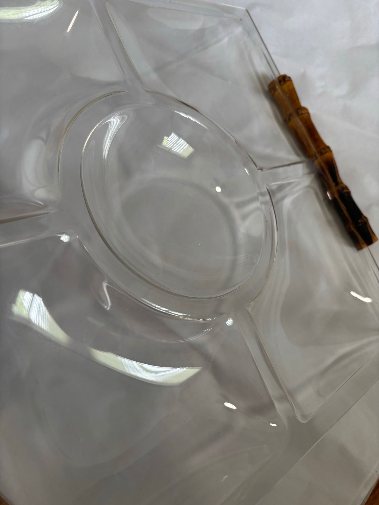 Vintage 1960s Hollywood Regency Mid Century Bamboo and Lucite Serving Tray Platter - 8