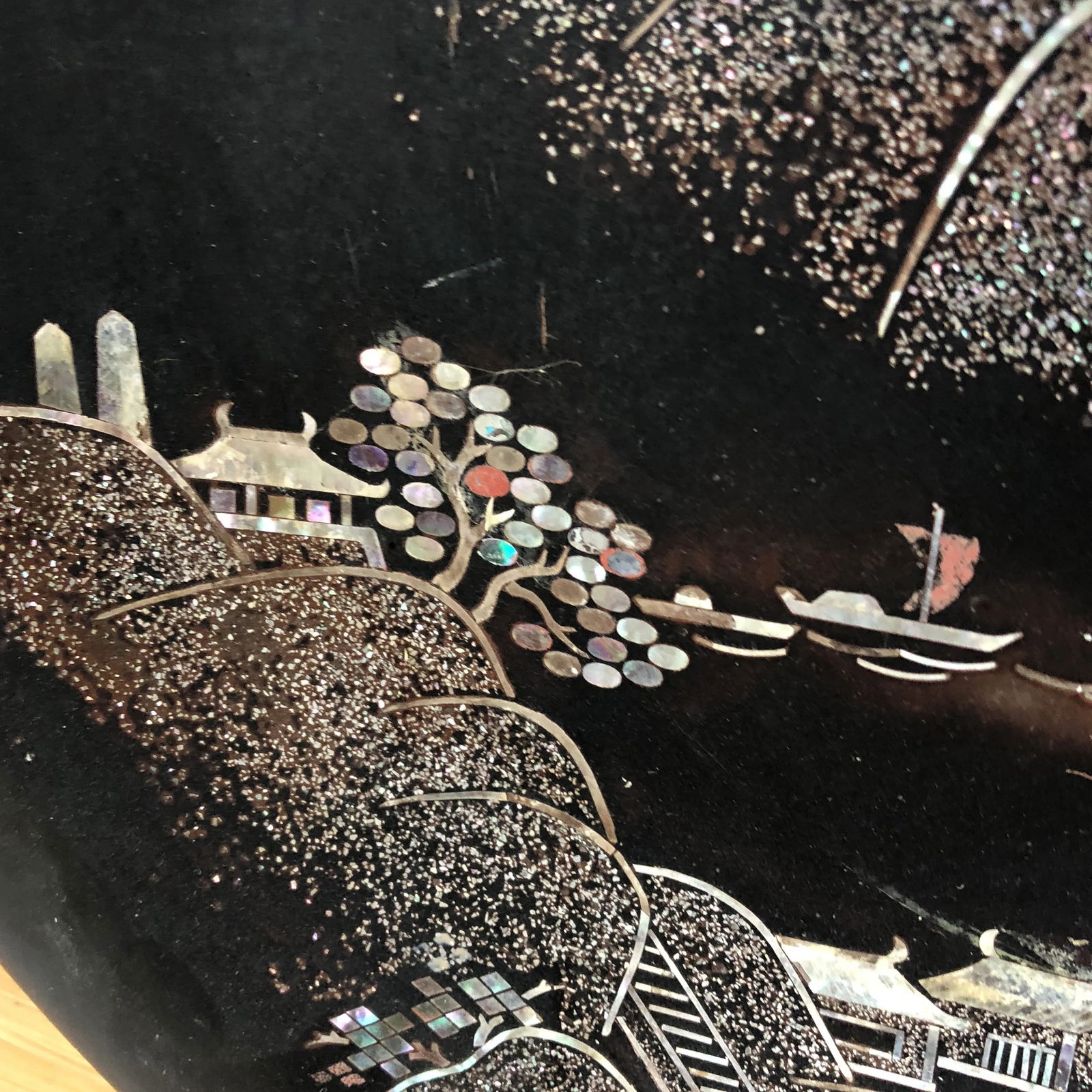 1960s Metal Base Chinoiserie Asian Plate - 4