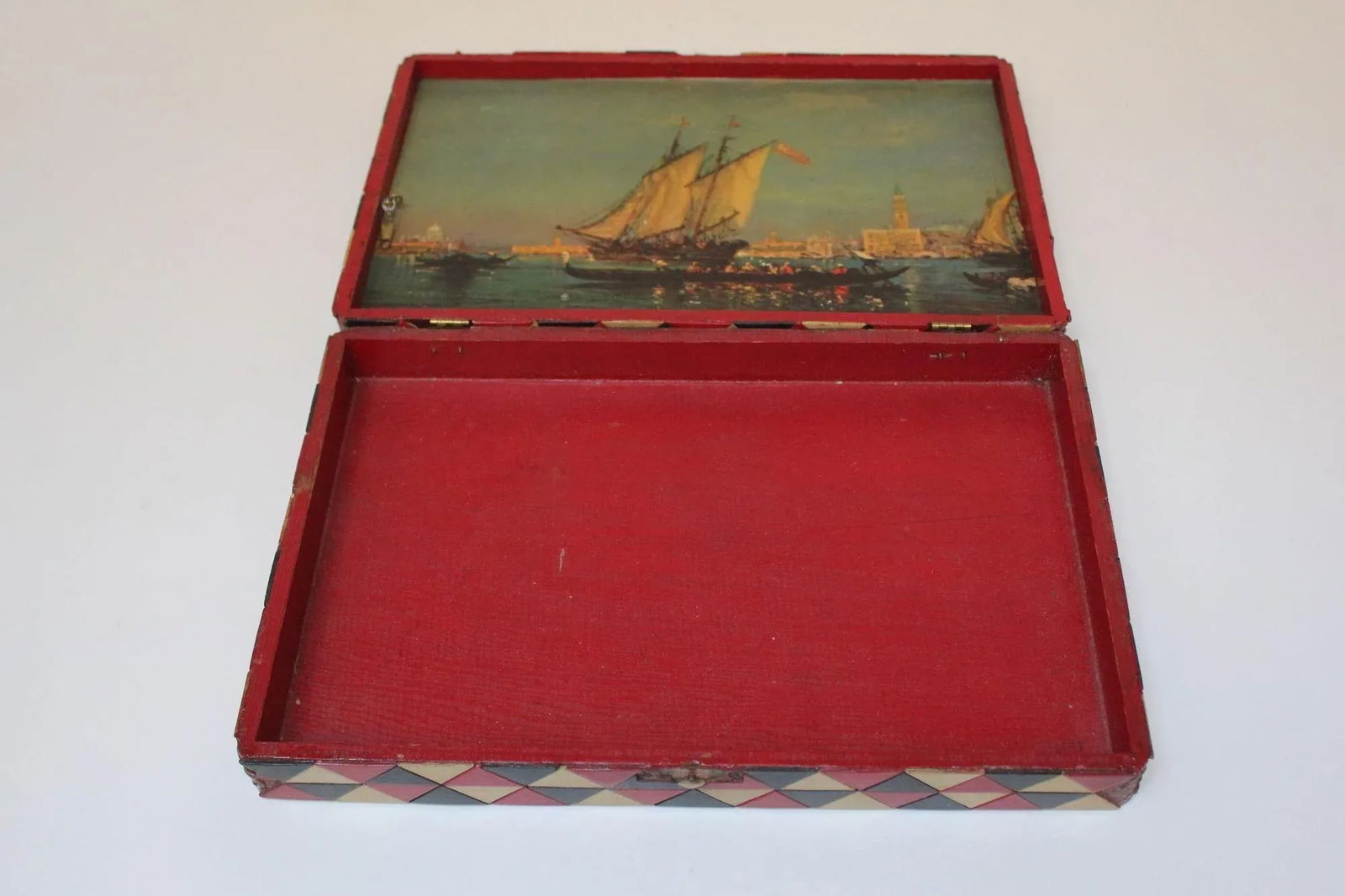 Vintage Italian Harlequin Decorative Hinged Box With Maritime Litho Lined Interior - 5