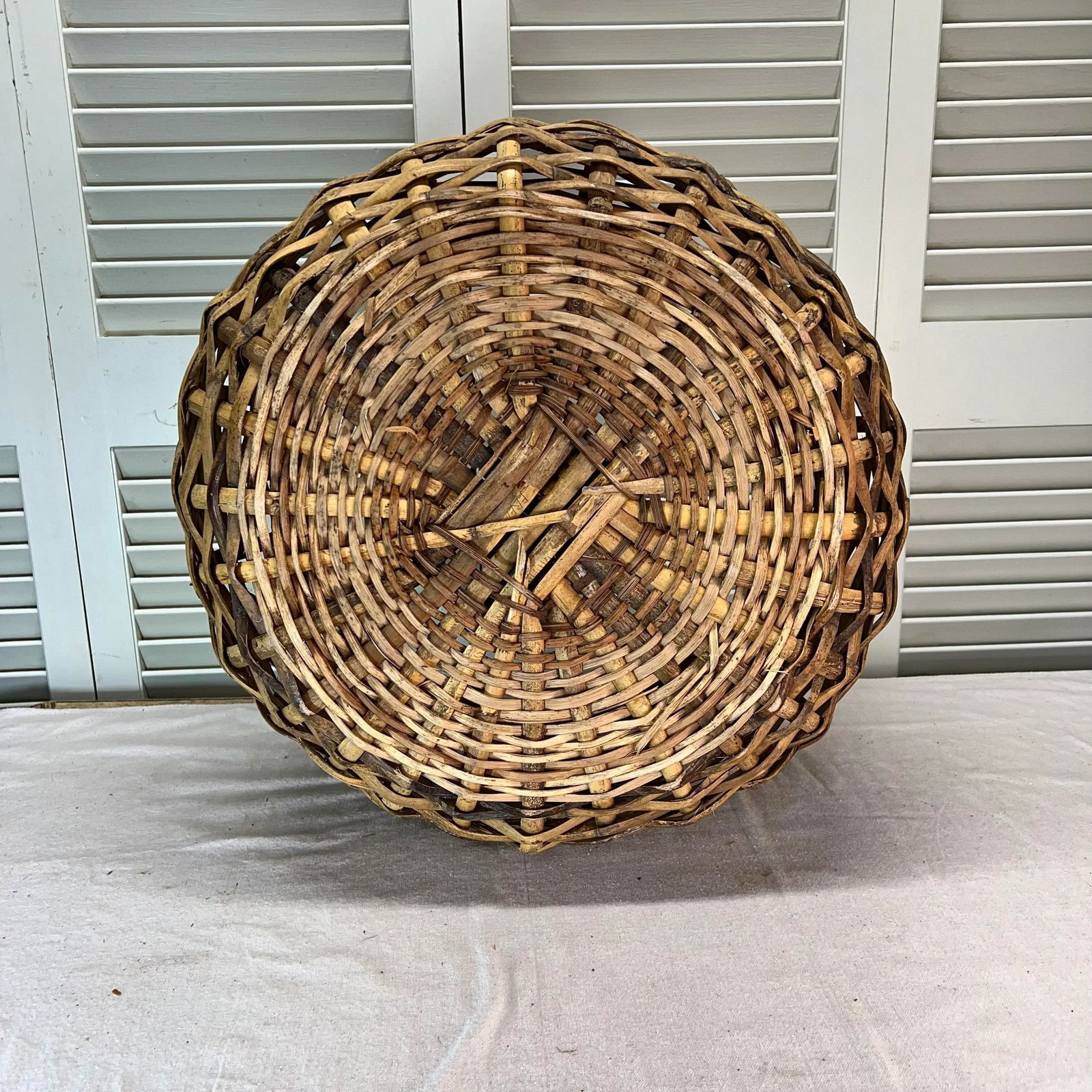 Vintage Split Bamboo Basket With Handles, Signed - 6