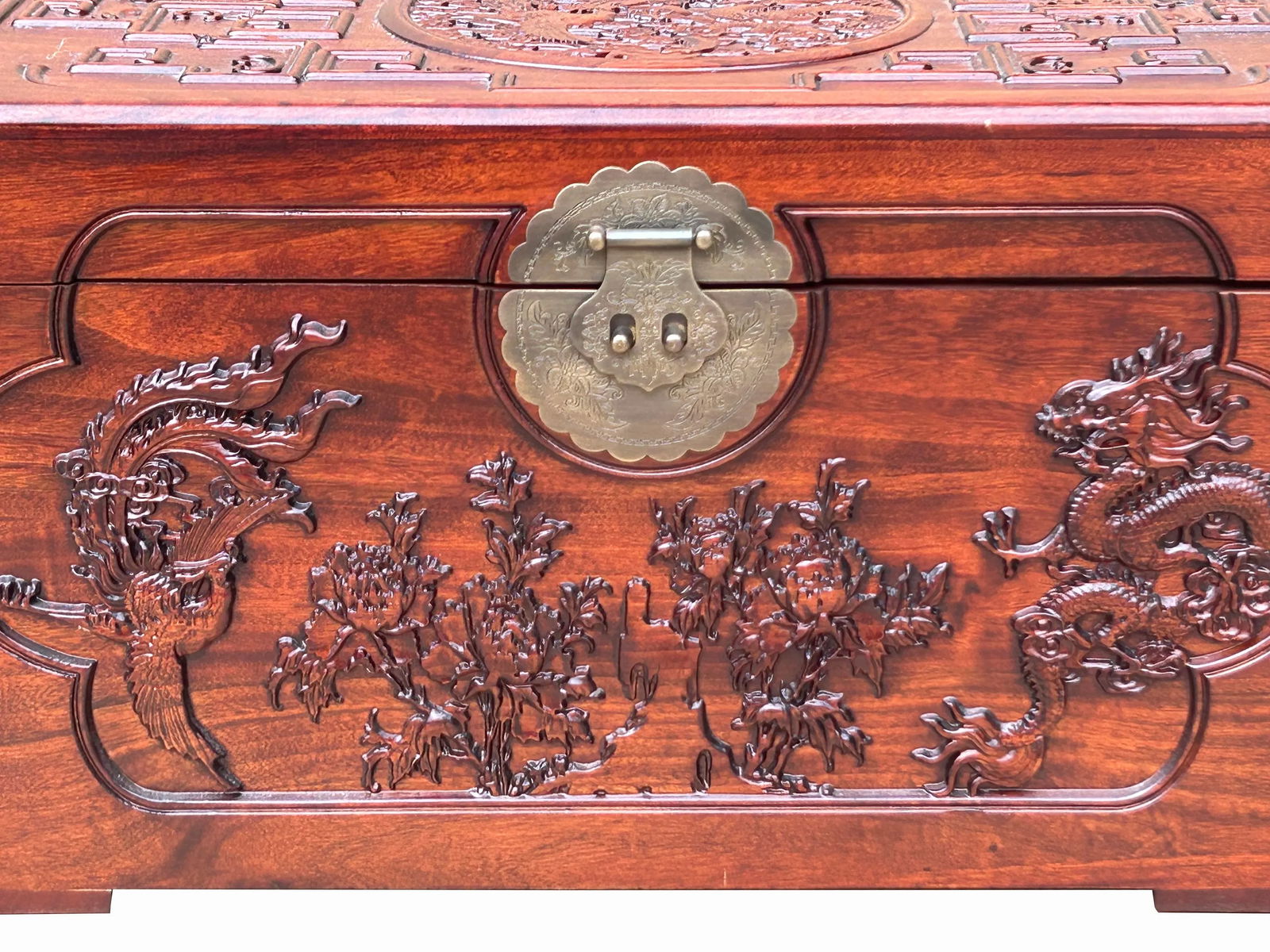 23.5" Small Oriental Brown Phoenix Dragon Carving Camphor Trunk Table - 8