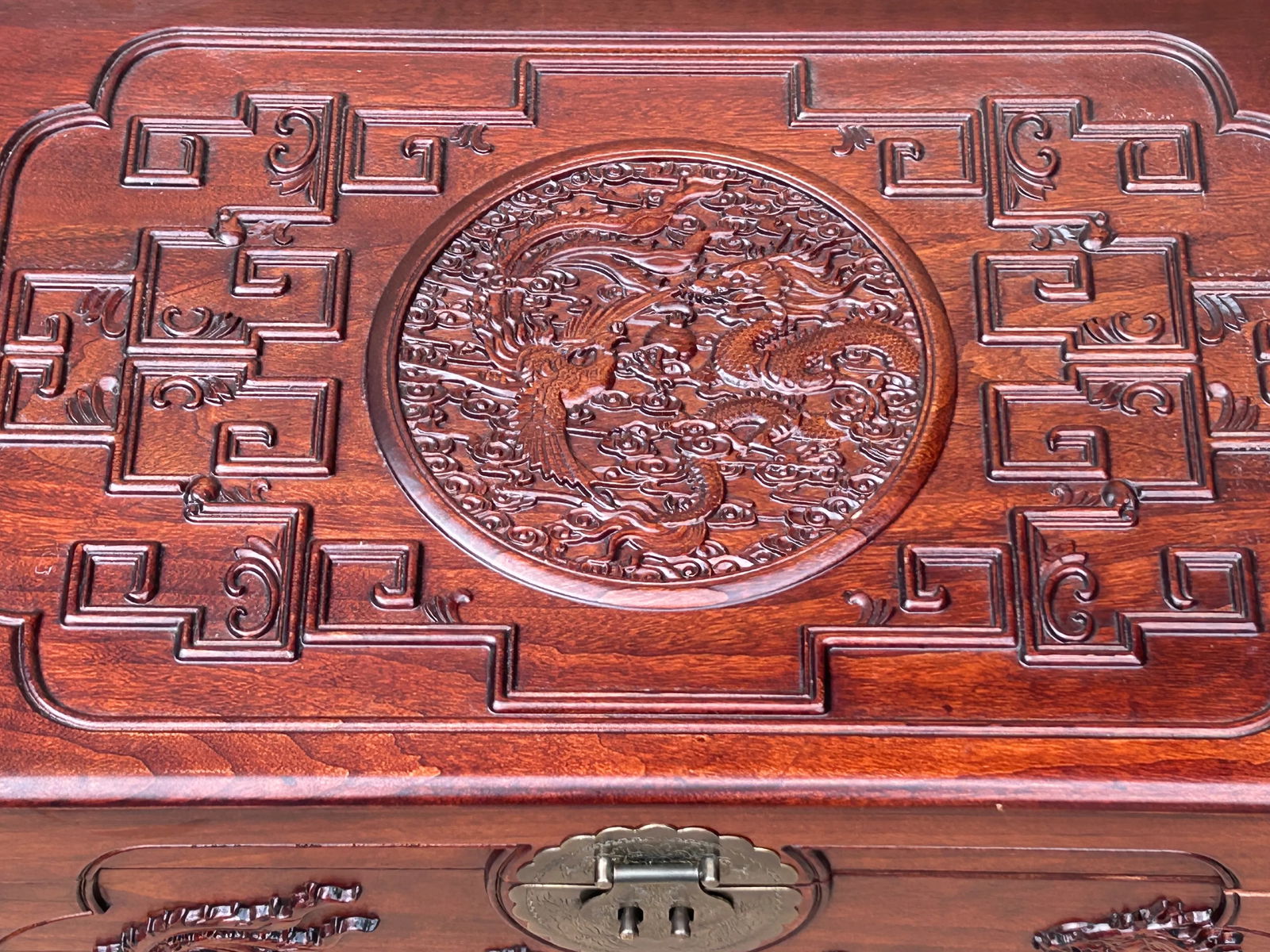 23.5" Small Oriental Brown Phoenix Dragon Carving Camphor Trunk Table - 9