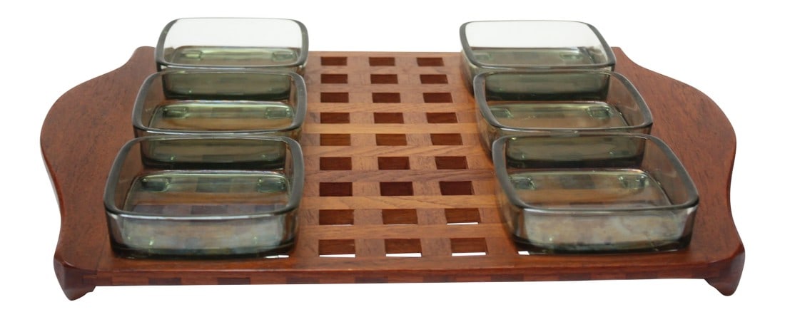 1960s Jens Quistgaard Dansk Teak Serving Tray With Inserts: Danish 1960s Jens Quistgaard teak lattice serving tray with green, tempered glass inserts. Each glass dish has feet, which fit perfectly into the grid. Aside from one spot of loss to the edge of one