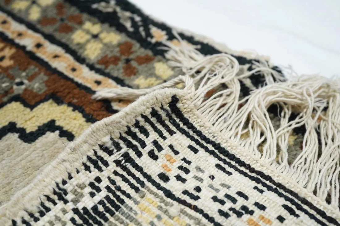 Moroccan Rug 2'2'' X 3'6'' - 3