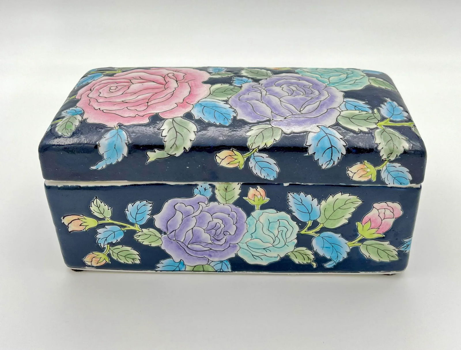 1980s Chinoiserie Lidded Box in Navy, Pink & Lavender - 4