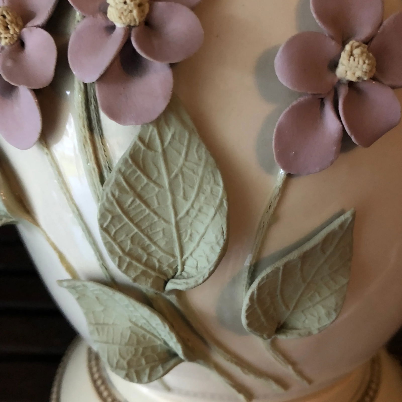 1970s Vintage Ceramic Floral Lamp - 3