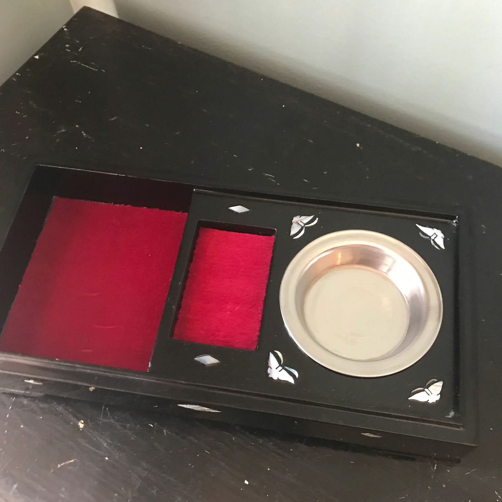 1970s Vintage Black Lacquer Mother of Pearl Asian Box & Plate- 2 Pieces - 4