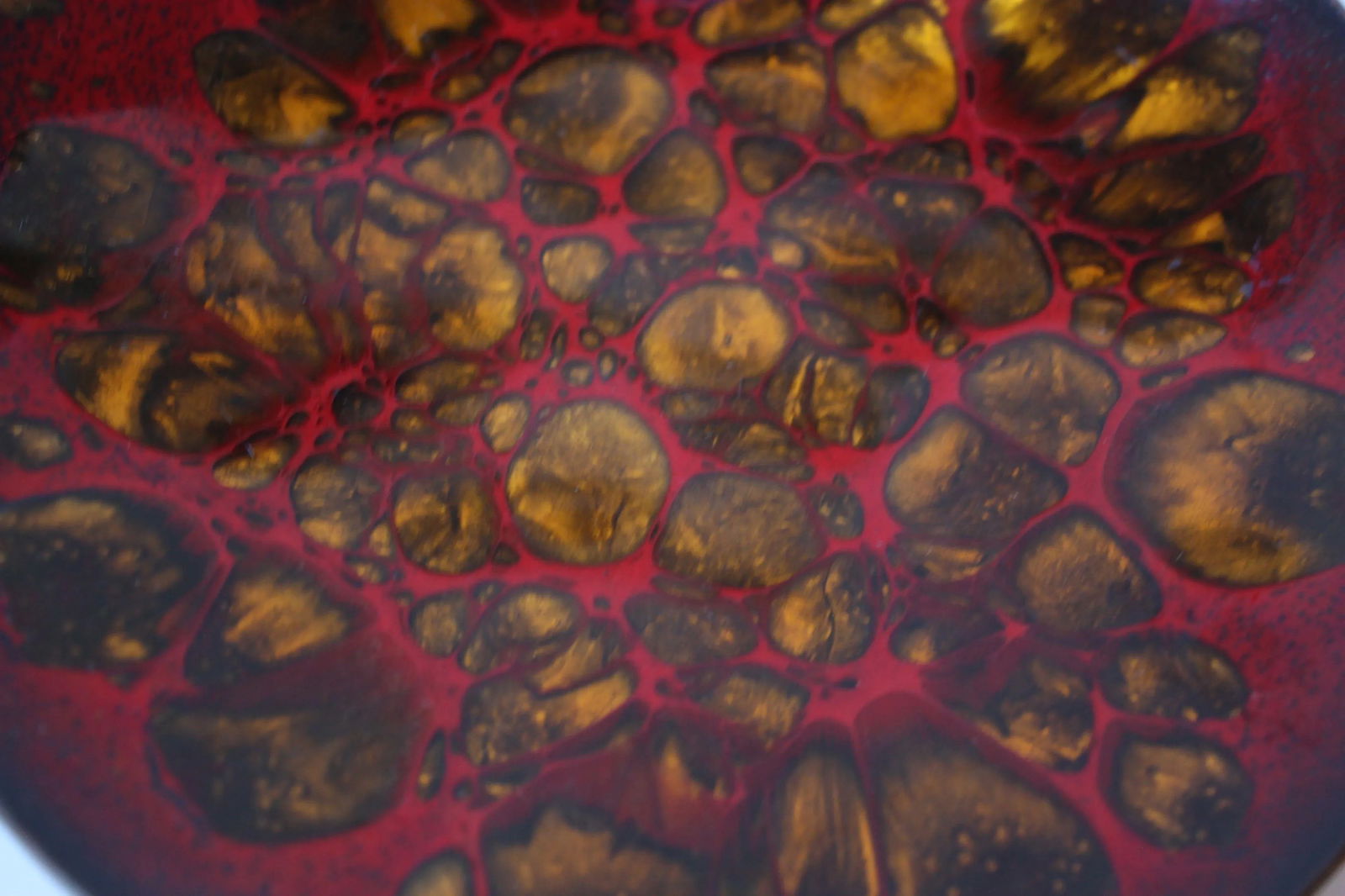 Set of Two Enamel on Copper Red and Gold Decorative Plates by Win Ng - 8