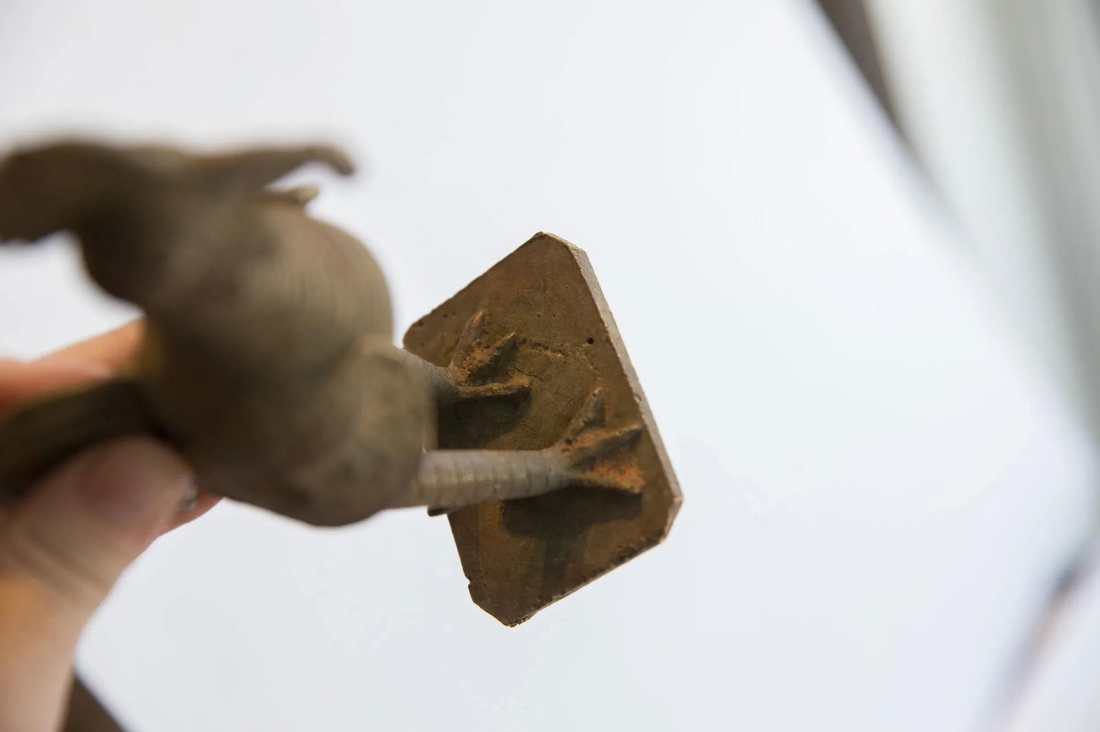 Vintage African Rooster With Worm Sculpture - 2