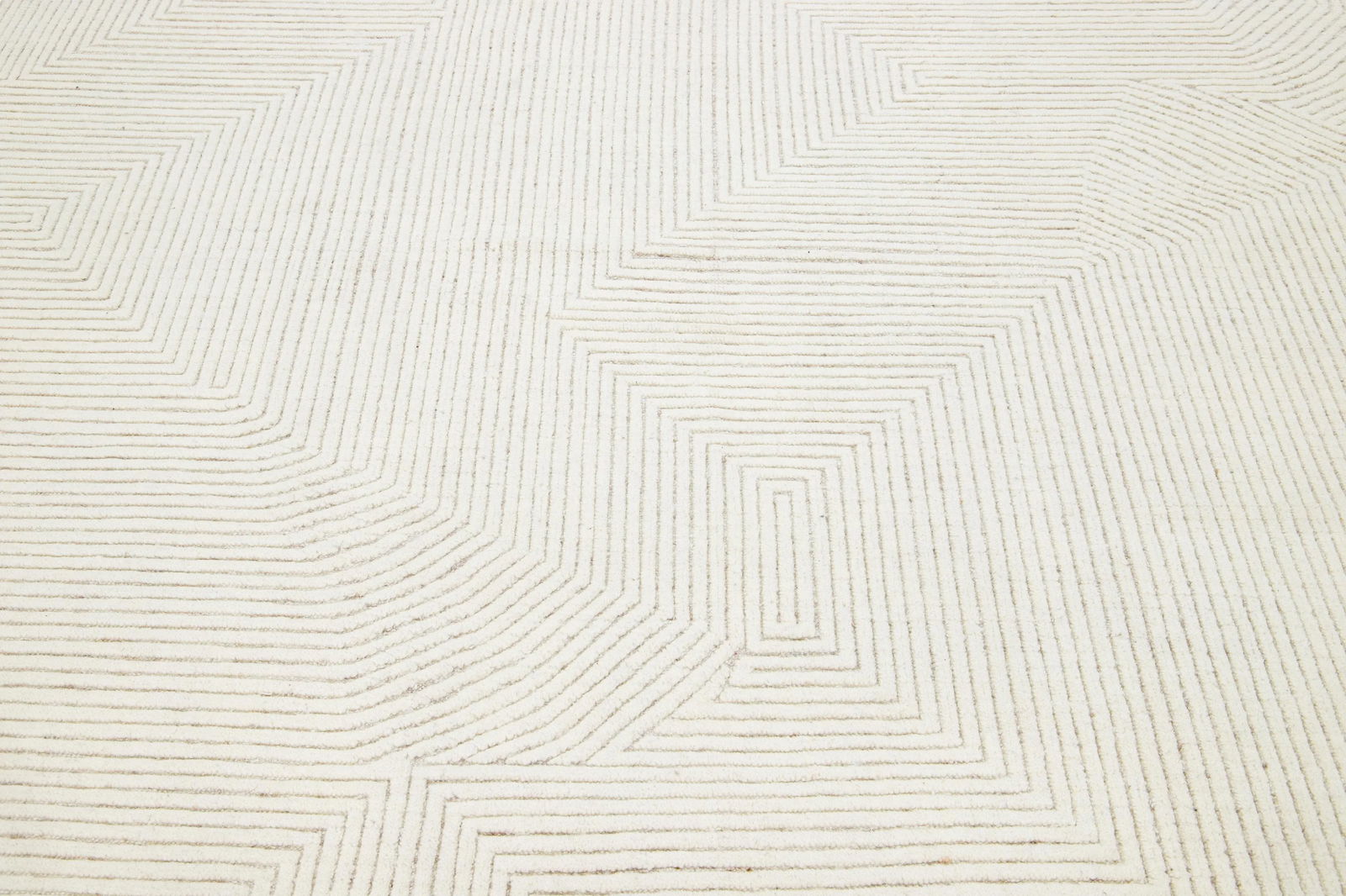 Modern Geometric Moroccan Style Wool Rug in Ivory - 7