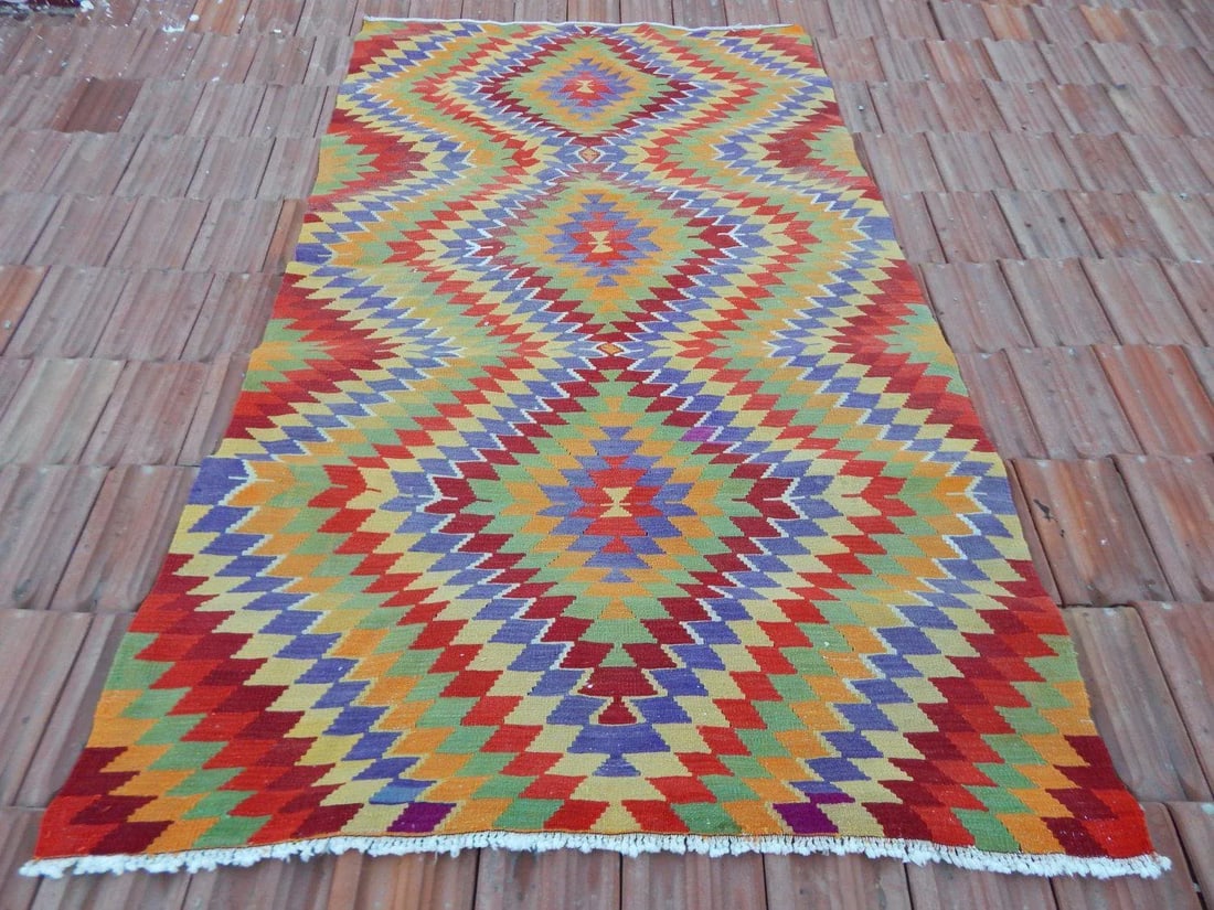 1970s Vintage Turkish Kilim Rug - 5"²4"³ × 9"²4"³ - 5