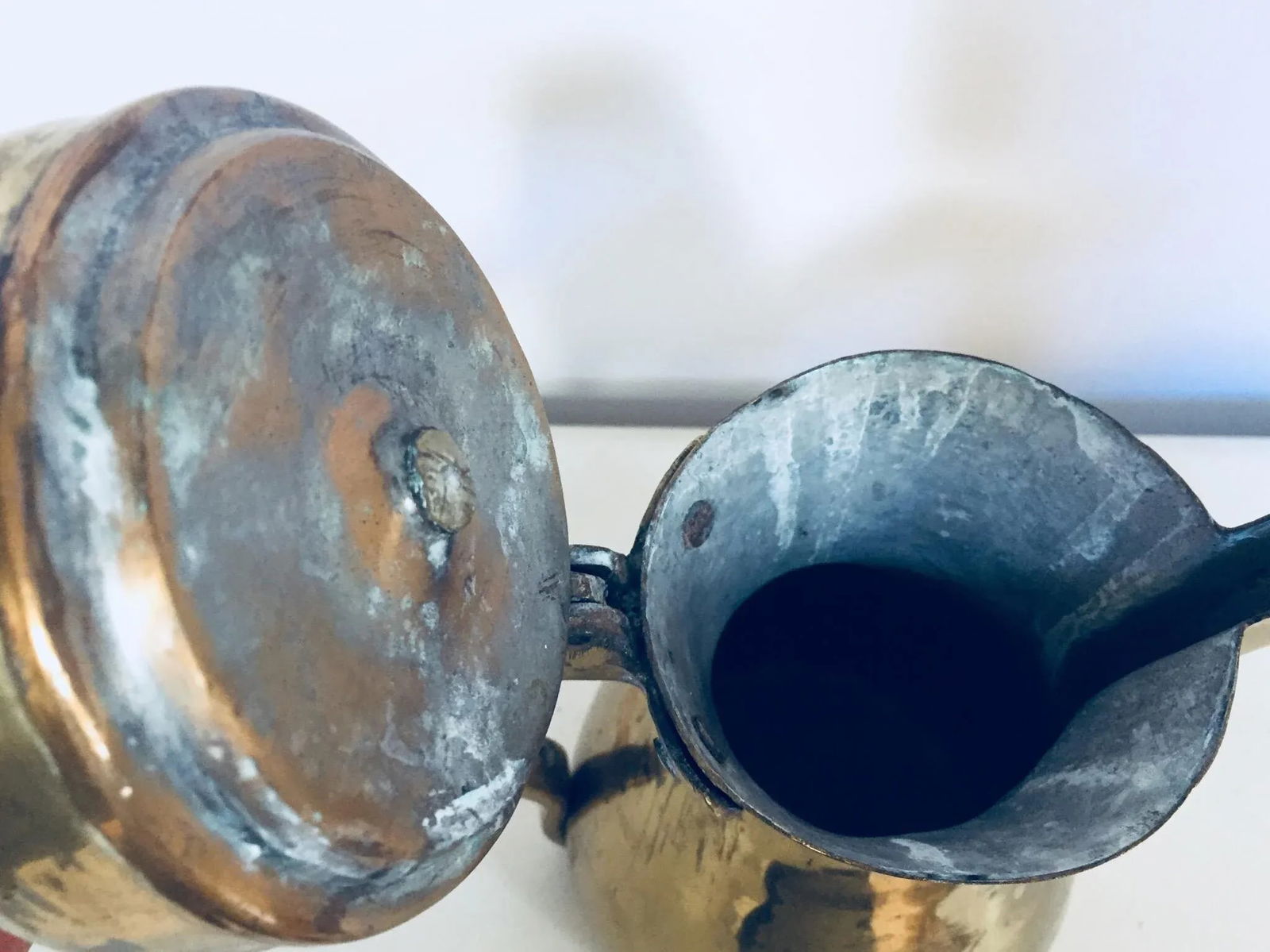 Middle Eastern Dallah Islamic Arabic Brass Coffee Pot - 2