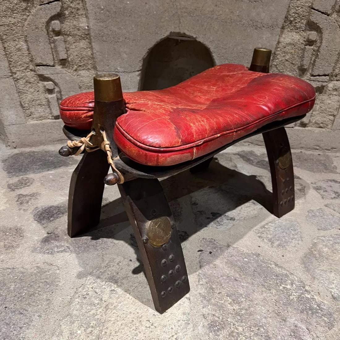 1950s Moroccan Camel Stool Red Leather - 3