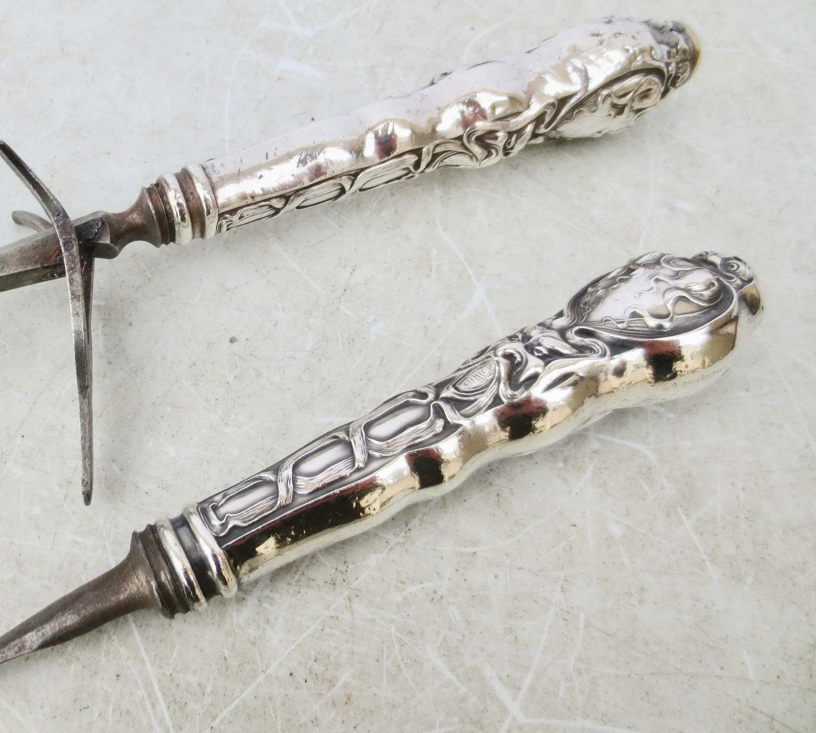 Art Nouveau Steel Carving Set - a Set of 2 - 3