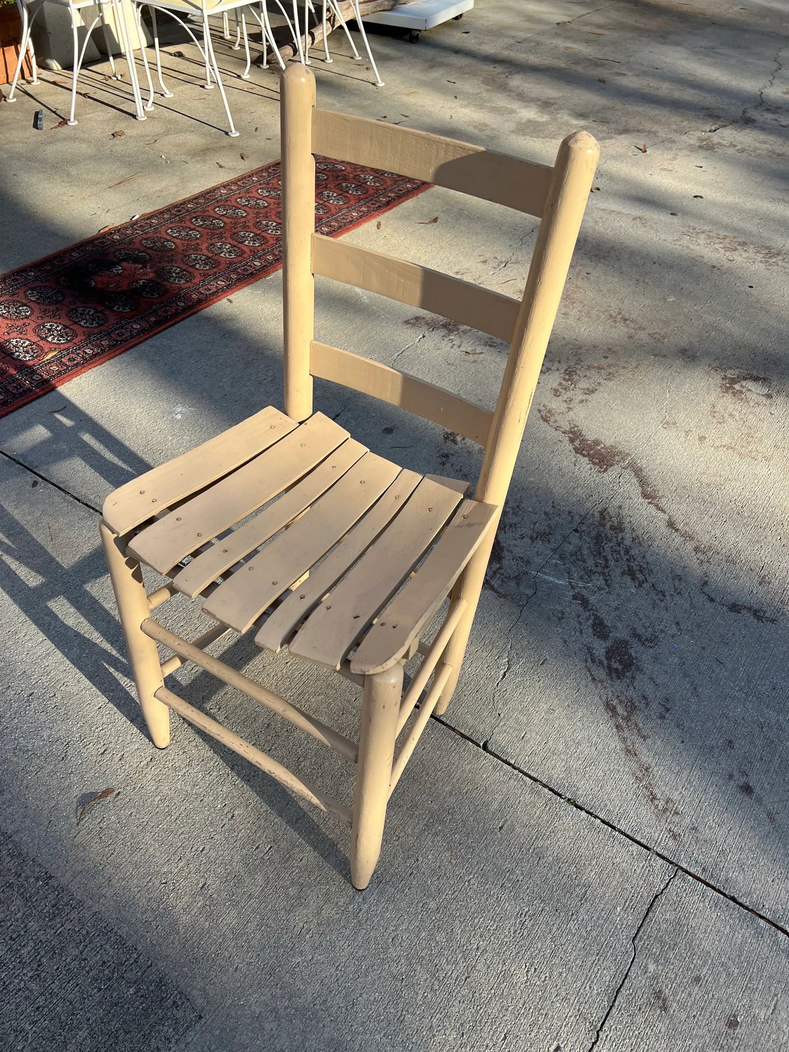 1970s Cream Wooden Slat Side Chair - 3