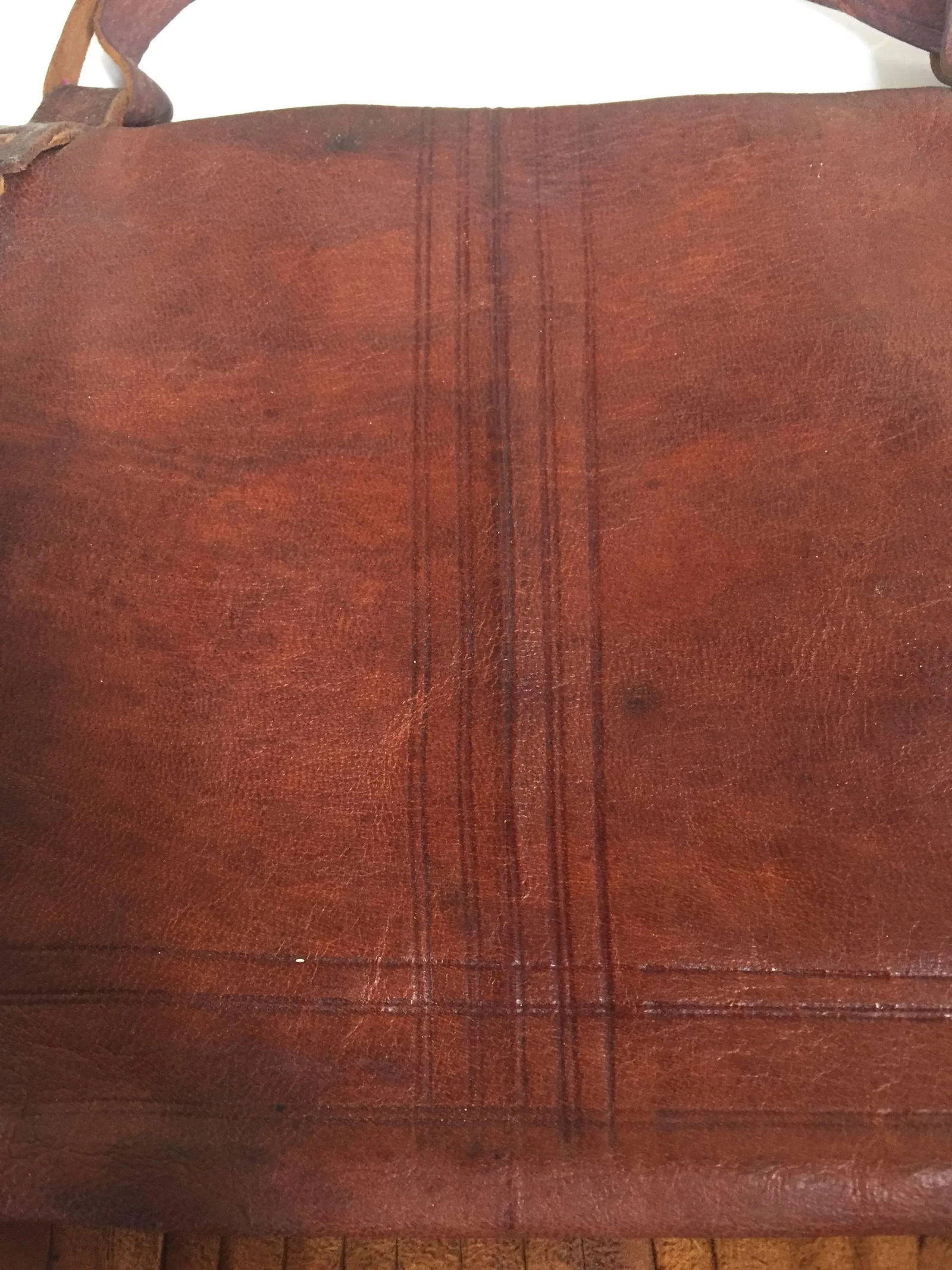 1970s Moroccan Crossbody Leather African Tuareg Bag with Fringes - 5