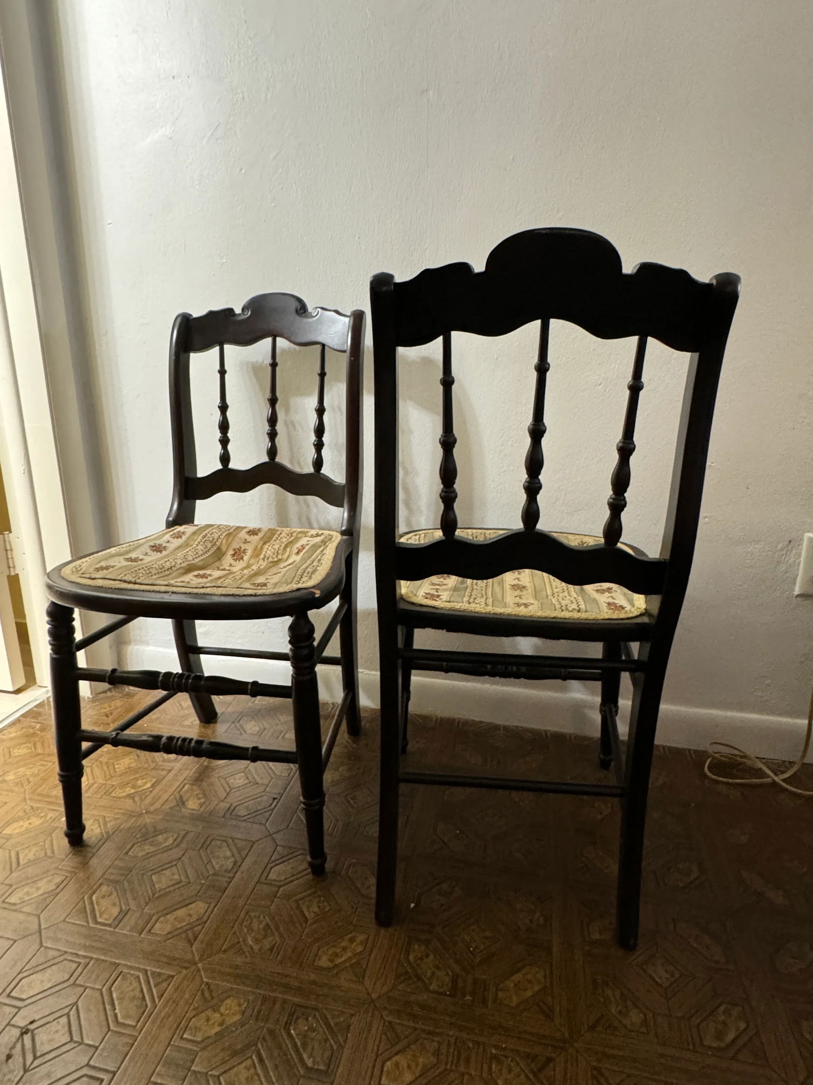 Early 20th Century Antique Spindle Back Upholstered Chairs - Set of 2 - 3