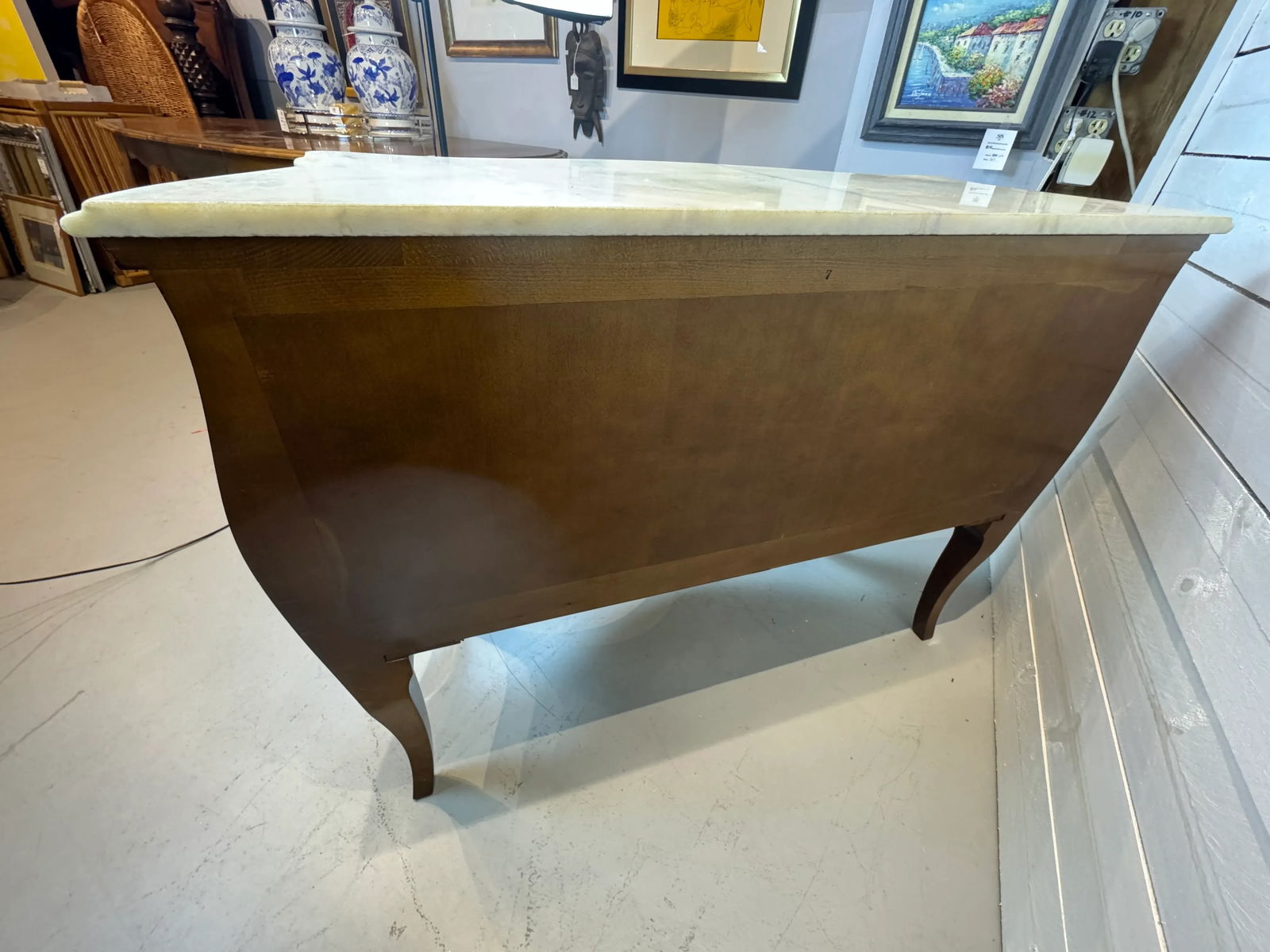 Early 20th Century French Louis XV Bombe Commode With Marble Top, Ormolu Details - 10