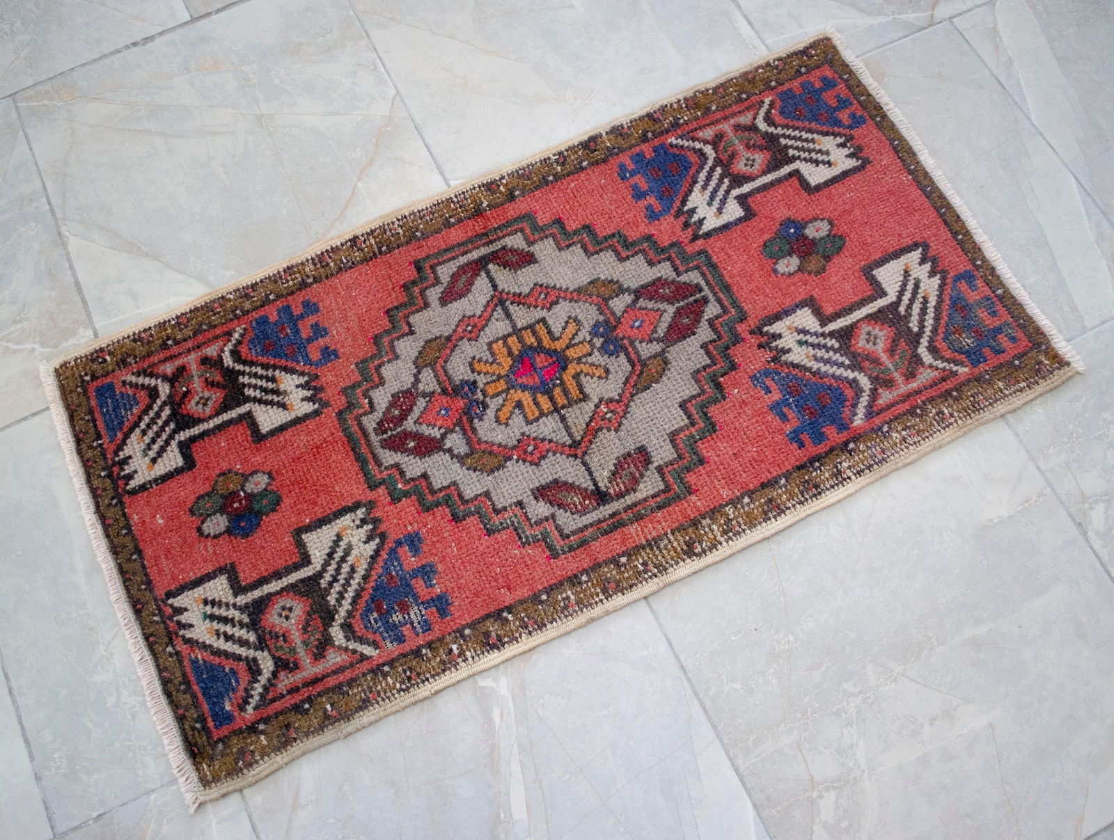 Distressed Low Pile Turkish Petite Rug Hand Knotted Faded Mat Enrty Decor- 1'8'' X 3' - 12