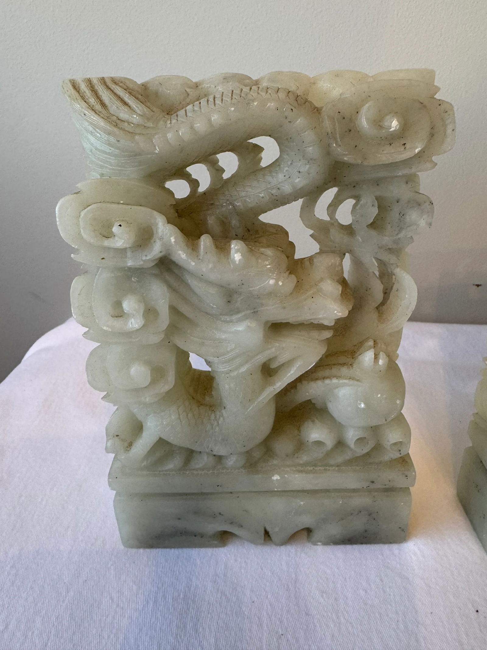 Pair of Late 19th Century Carved Onyx Dragon Asian Bookends - 3