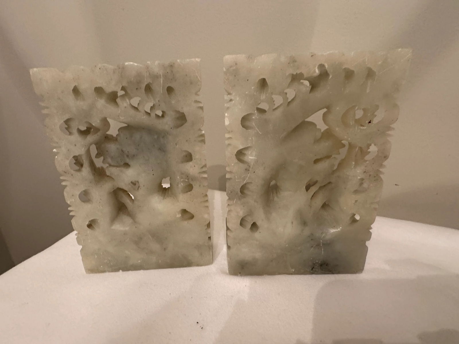 Pair of Late 19th Century Carved Onyx Dragon Asian Bookends - 8