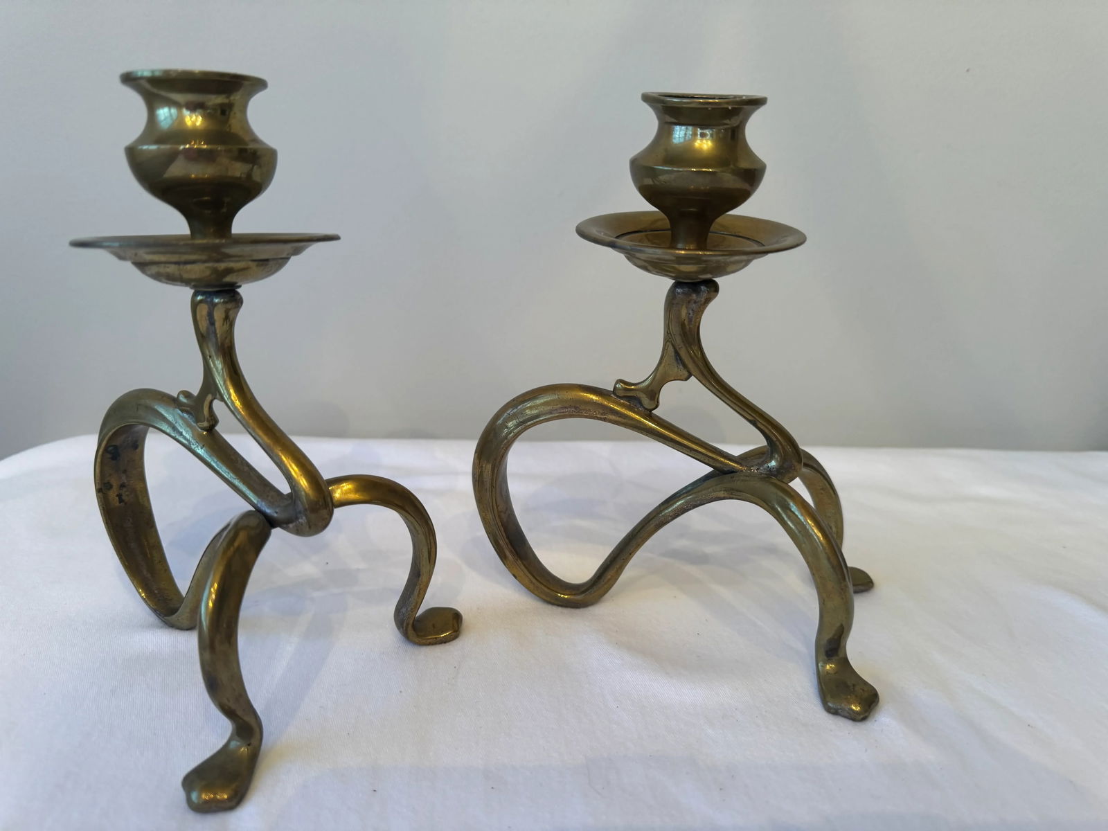 Pair of Twisted Brass Candlesticks – Art Nouveau Style - 4