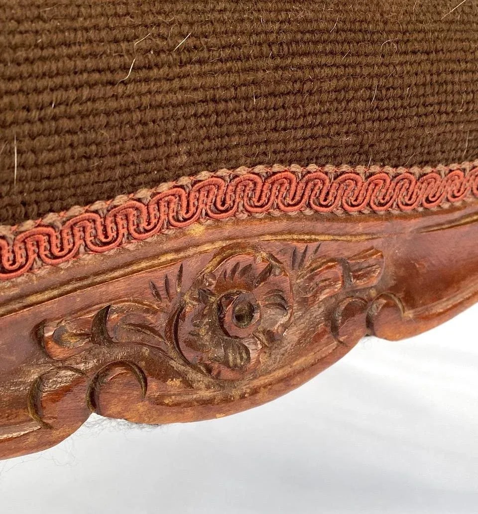 Late 20th Century Antique French Style Hand Stitched Needlepoint and Carved Wooden Foot Stool - 2