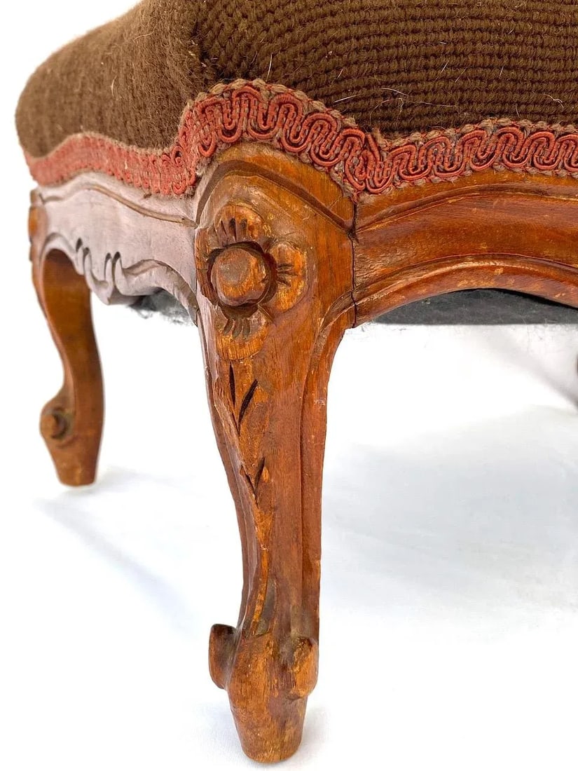 Late 20th Century Antique French Style Hand Stitched Needlepoint and Carved Wooden Foot Stool - 3