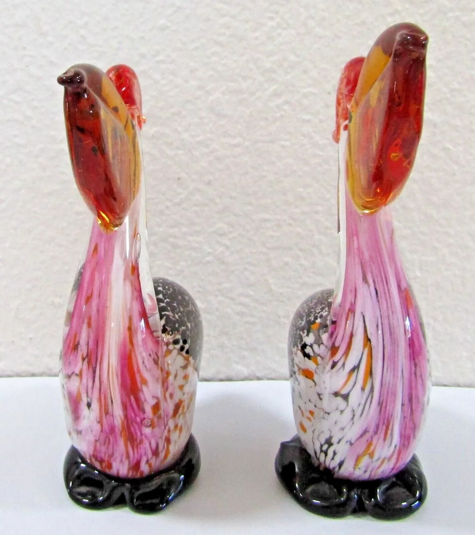 1980s Pair of Vintage Murano Style Art Glass Pelican Figurines With Fish in Mouth - 3