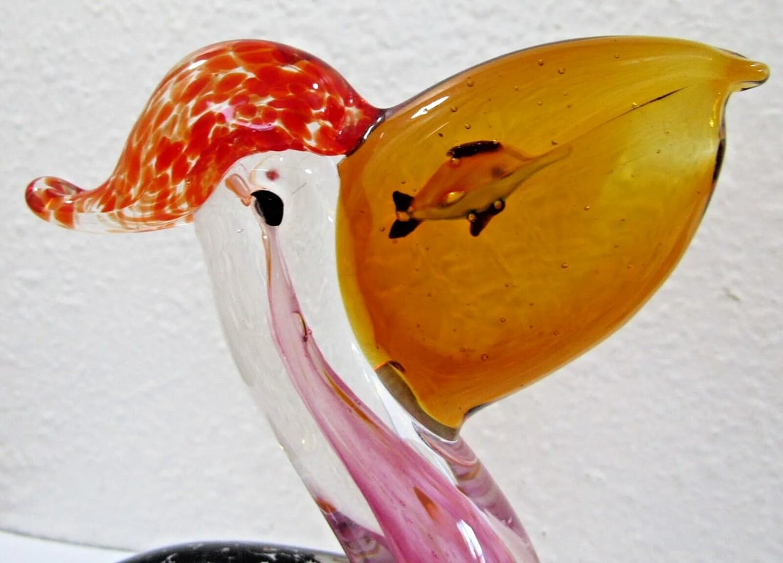 1980s Pair of Vintage Murano Style Art Glass Pelican Figurines With Fish in Mouth - 8